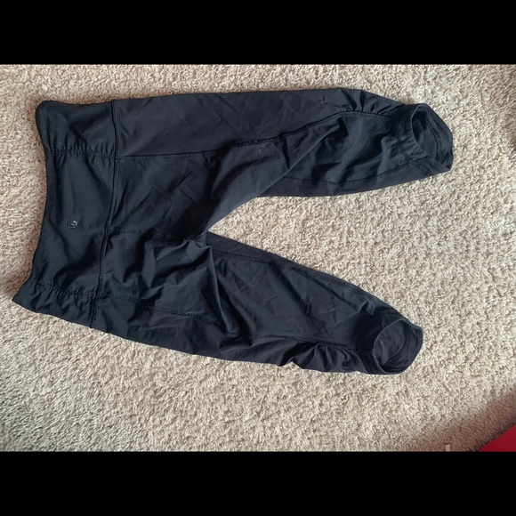 LULULEMON CAPRIS - Picture 4 of 5